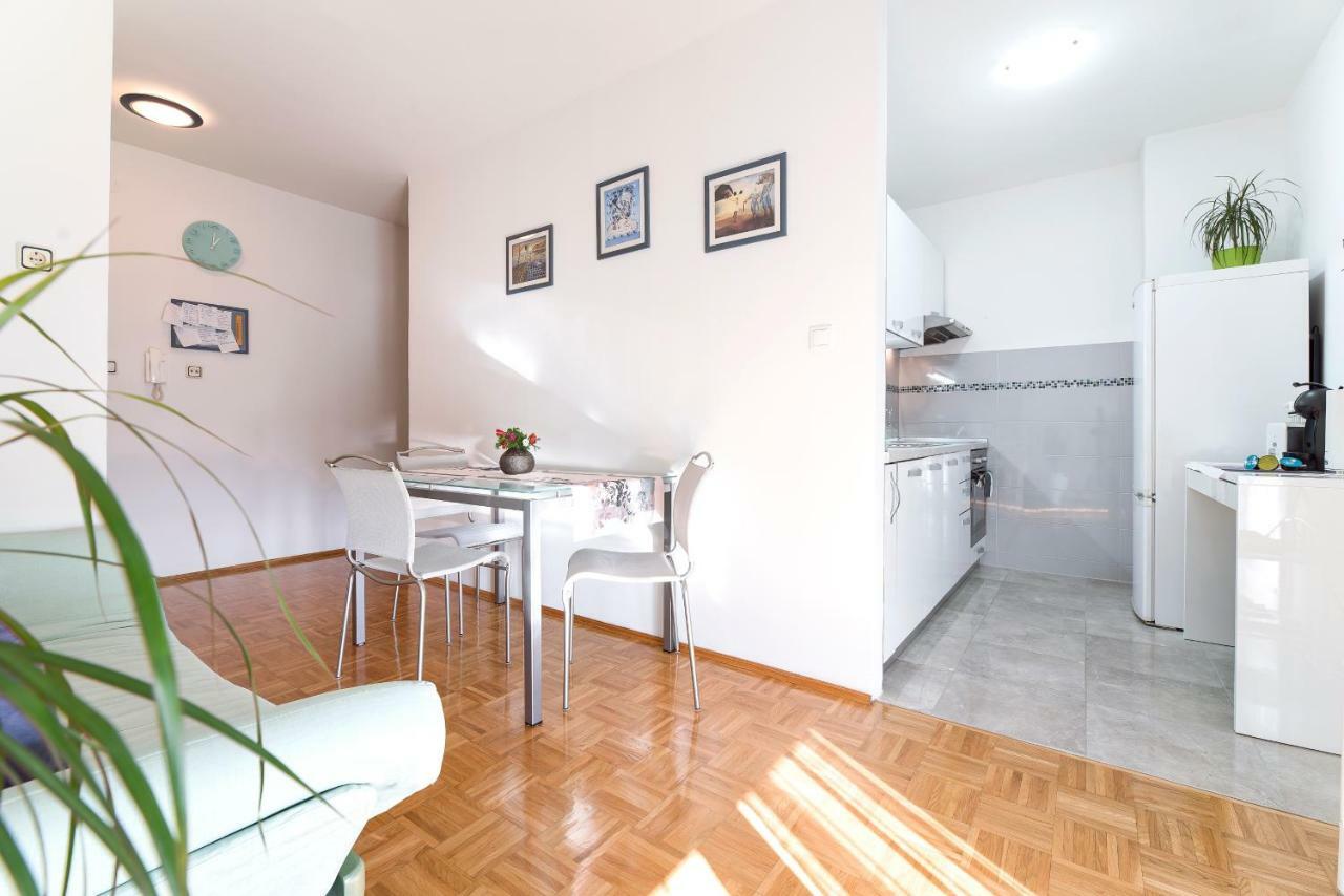 Apartment Dora Spalato Esterno foto